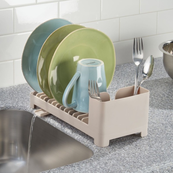 InterDesign / Clarity Compact Dish Drainer with Swivel Spout (100676)