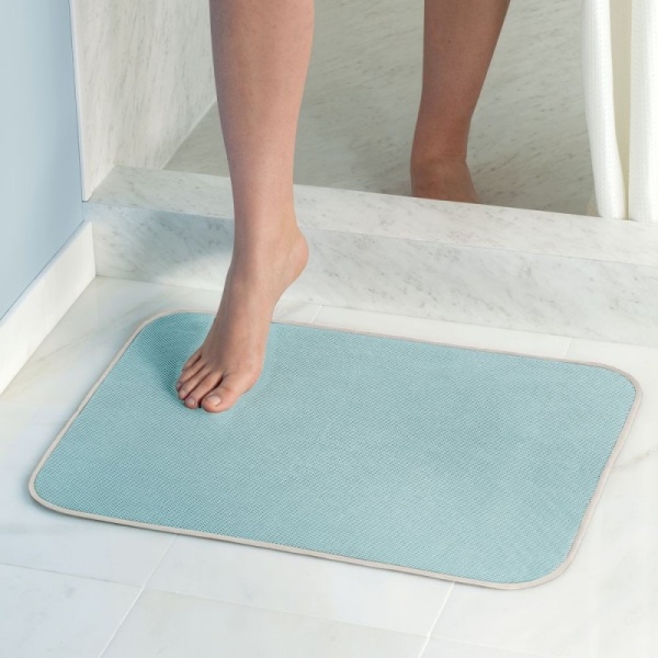 InterDesign / Коврик влаговпитывающий для ванной комнаты 61х46 см голубой (100176)